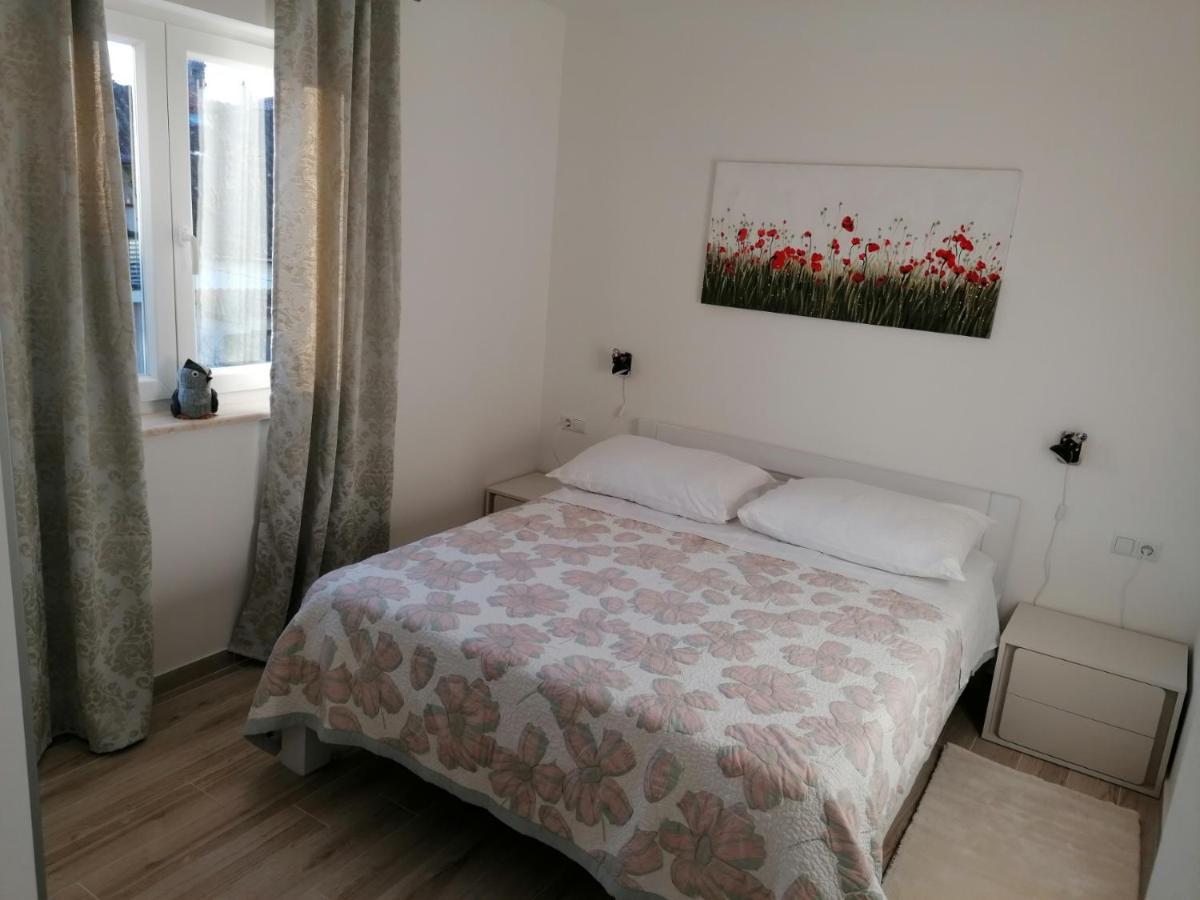 Apartment Nada 2 Малинська Екстер'єр фото